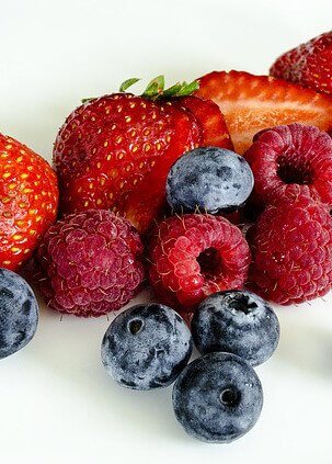 Berries for a ketogenic lifestyle