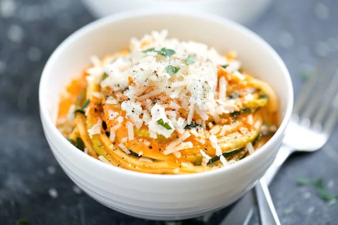 Creamy Roasted Pepper Zucchini Noodles