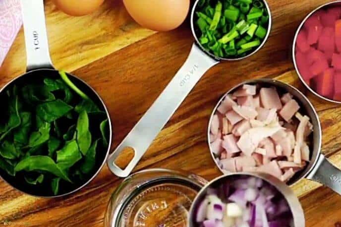Ingredients to make egg scramble in a jar